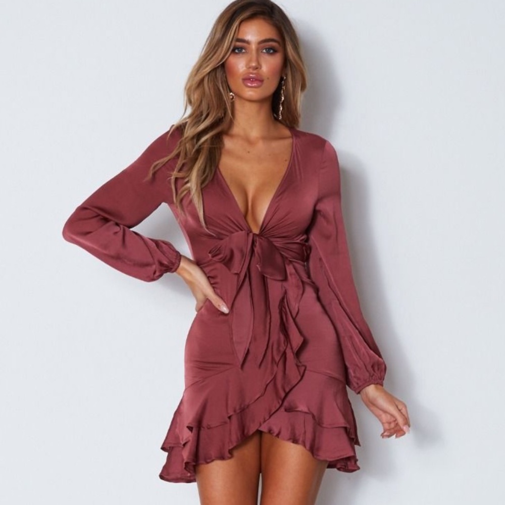 NWT White Fox Rose long sleeve mini dress